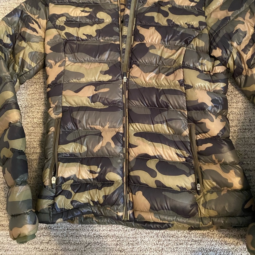 NEW aritzia jacket - Picture 4 of 5